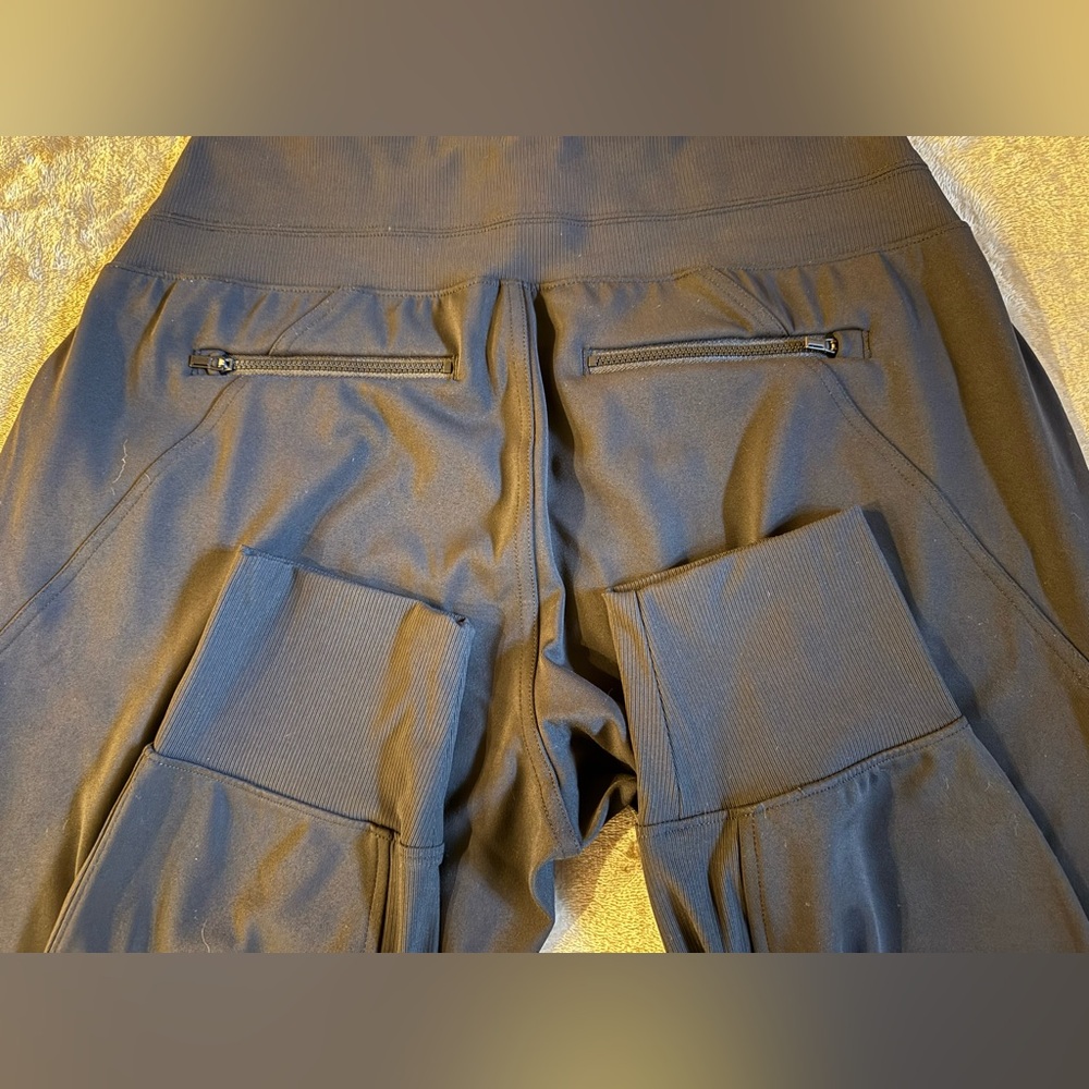 Athleta Venice Jogger size M - Picture 6 of 7